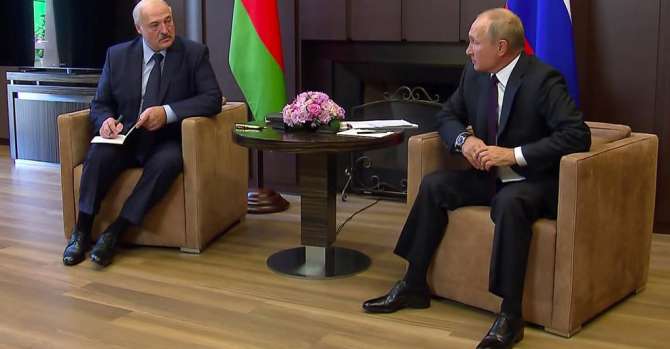 Беларусь хочет получить от России $3,5 миллиарда. Но Лукашенко надо $7 млрд.