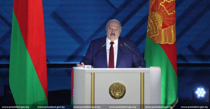 Аналитик - об обращении Лукашенко к парламенту: «Сплошная истерика»