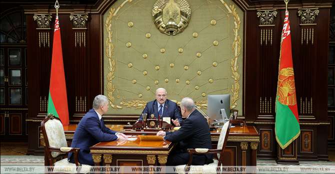 Lukashenko urges to ensure economic stability in Belarus