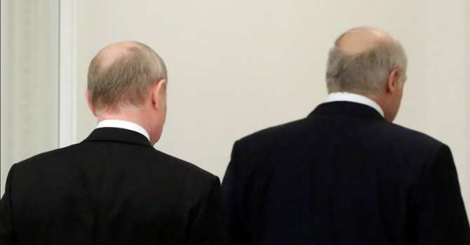 «Лукашенко как бы создает интригу и напрягает Запад, но при этом невольно показывает зависимость от Кремля»