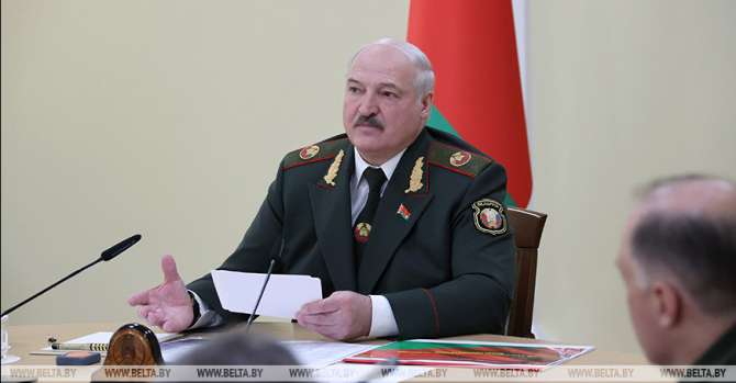 Lukashenko: Ukraine conflict prompted Belarus to revisit army modernization plan
