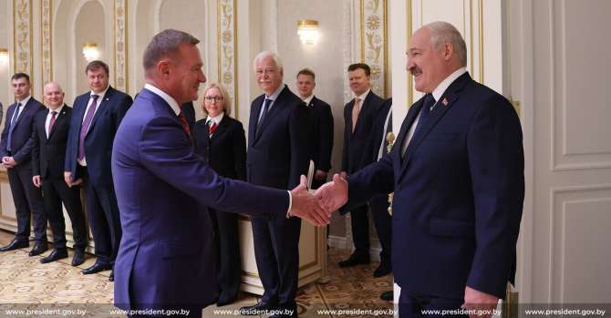 Лукашенко хочет вдохнуть новую жизнь в Курскую область России