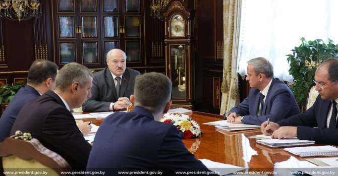 Лукашенко об «отжатой» доле в клайпедском порту: «Это не должно пройти безнаказанно»