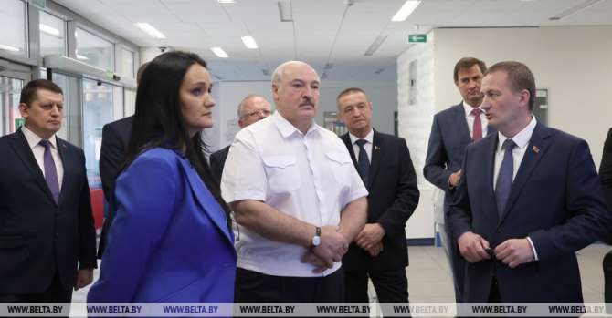 Lukashenko turns down proposals to raise prices for dairy products