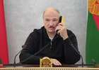 Романчук: Лукашенко требует смартфон!