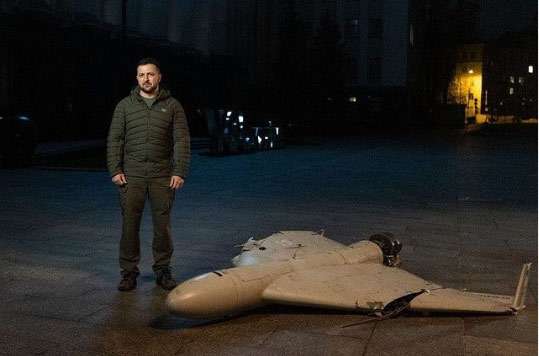 Роднянский: «Все эти месяцы Зеленский вместе с украинцами — на передовой, в больницах и госпиталях. А где Путин, вы знаете»