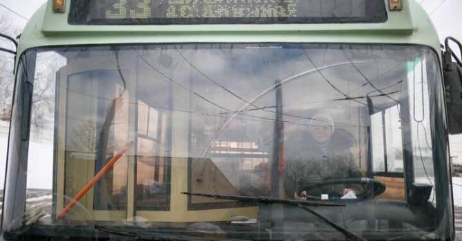 В Минске предупредили о вынужденных остановках движения троллейбусов. При чем тут соль