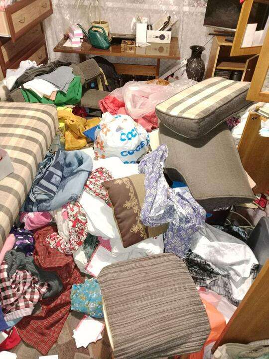 Силовики в Гомеле разгромили квартиру волонтера Ильи Миронова, пока он был на «сутках»