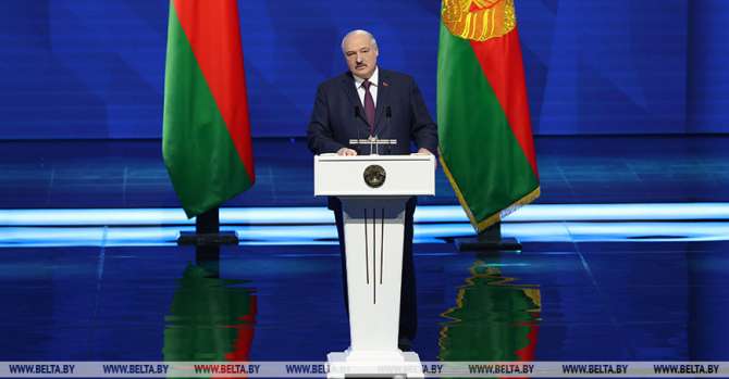 Lukashenko explains West's attempts to drag Belarus into war