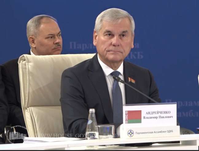 Лукашенко удалил из своего окружения почти всех людей, которые привели его к власти