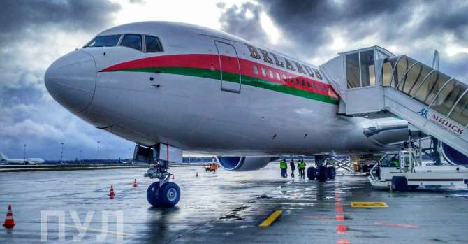 Самолет Лукашенко вылетел в Сочи без диктатора