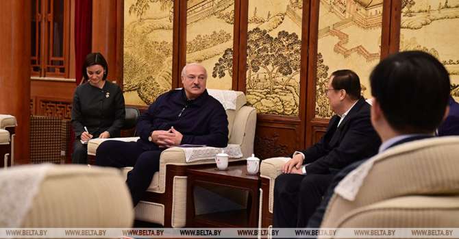 Lukashenko: All key cooperation agreements with China should be converted into projects