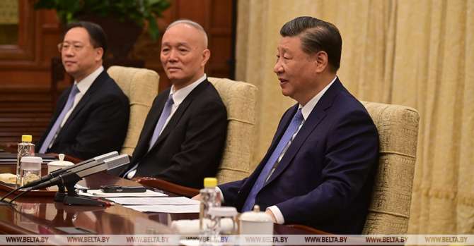 Xi Jinping: China is ready to strengthen strategic cooperation with Belarus