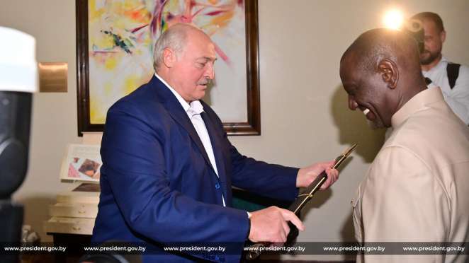 Странный визит Лукашенко в Кению: все пошло наперекосяк из-за отключения света?