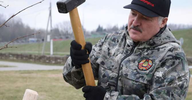 Лукашенко приготовил для оппонентов «вагнеровскую кувалду, а для «послушного народа» - справедливый гуманный суд