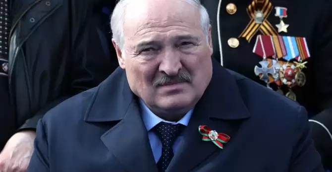 У Лукашенко остается не много вариантов: победа в гонке на лафетах, либо уход на покой под контролем Кремля