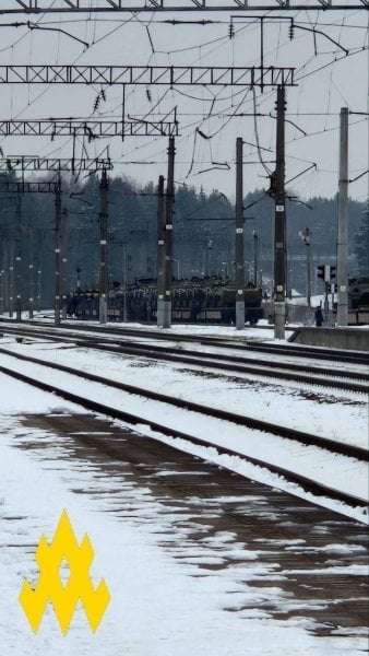 В Минск прибыла огромная колонна военной техники РФ