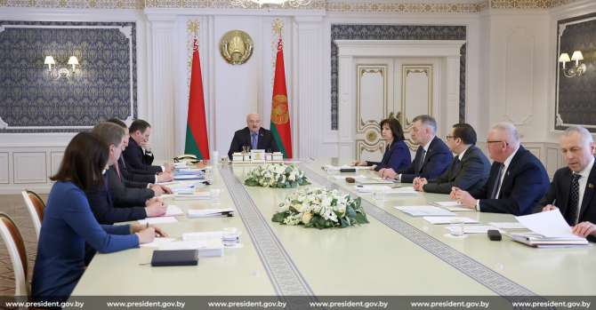 Лукашенко сравнил Всебелорусское народное собрание с «пустотой»