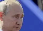 С Путиным нужно кончать