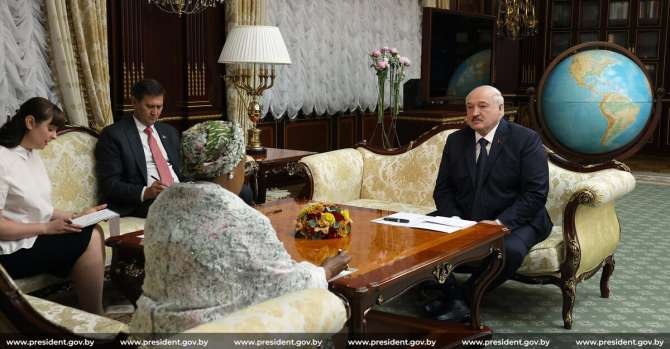 Лукашенко испортил «каникулы» первой леди Нигерии