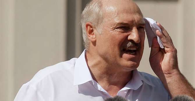 «Ник и Майк»: Лукашенко стремительно теряет свою левую часть