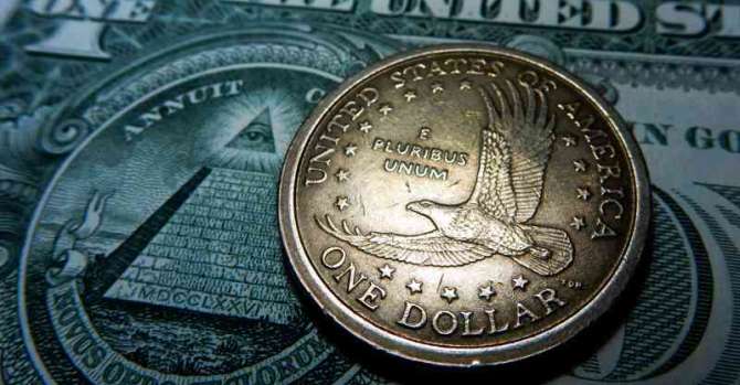 Доллар утром 30 июля укрепляется уже третий раз подряд