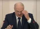 Лукашенко признался что он «дальтоник» с «куриной слепотой»