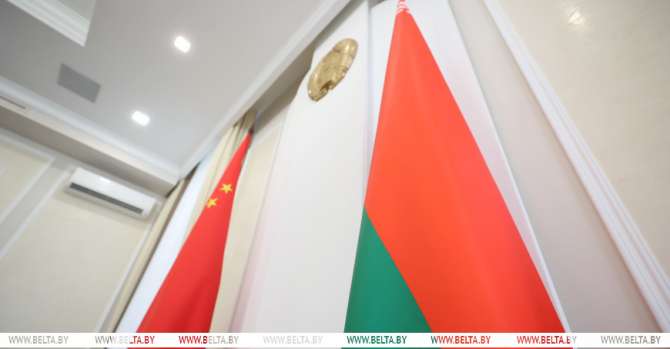 Belarus, China ink agreement on trade in services, on making investments