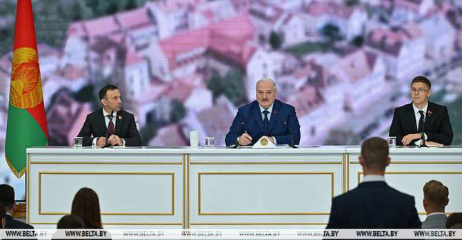 Lukashenko: Belarus’ ‘red line’ is its state border