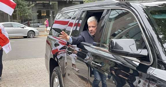 Лукашенко поставил