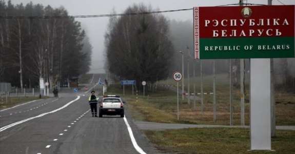 Что стоит за