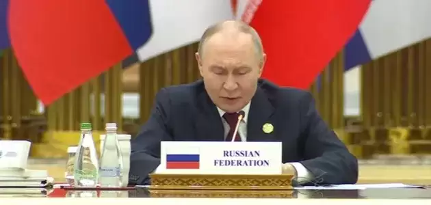 Путин дважды не смог произнести фамилию президента Туркменистана