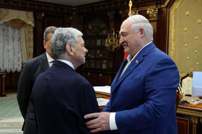 Жигарь: «Еще неделю назад в Венесуэле никто не мог предположить такого исхода. Поэтому и беларусам предлагаю не терять надежды»