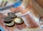 В январе у белорусов рухнули зарплаты - масштаб падения доходов поражает