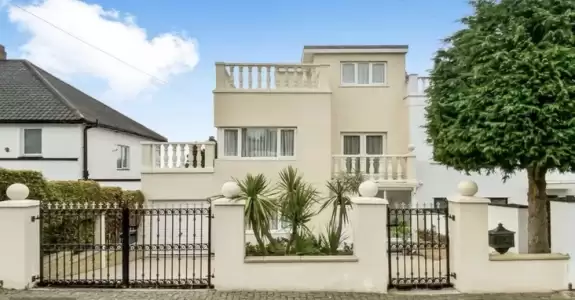 Сбежавшая из