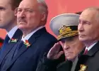 «Все-таки Путин выпросил у Трампа разрешение провести свой парад без участия делегации украинских дронов»