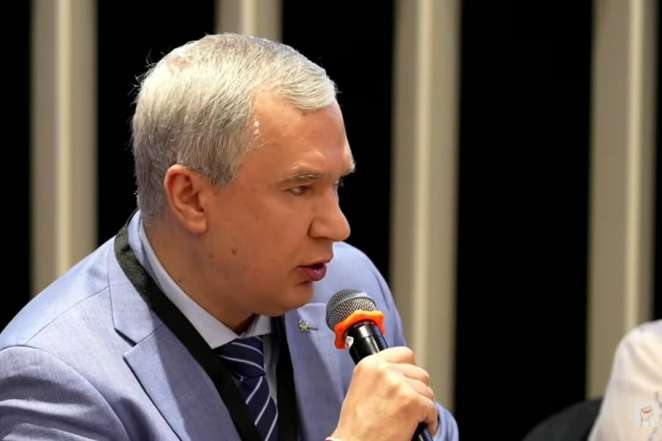 Латушко: Я не представляю Лукашенко в Белом доме, но они все равно хотят пригласить этого бандита