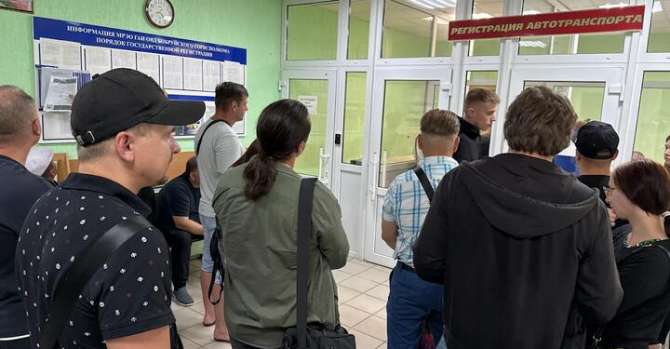 «Кошмар, нет слов»: в крупном белорусском городе люди занима