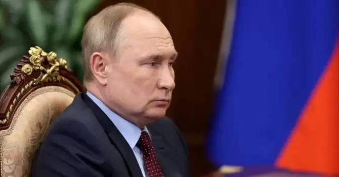 Путин поселил дочерей и внуков рядом с собой в бун