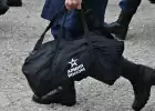 «Ты отсюда сейчас не уедешь». В Пензе российские рабочие набросились на военкома