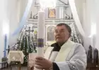 КГБ обманом выманило ксендза Околотовича на кладбище: надели наручники, на голову — черный шлем